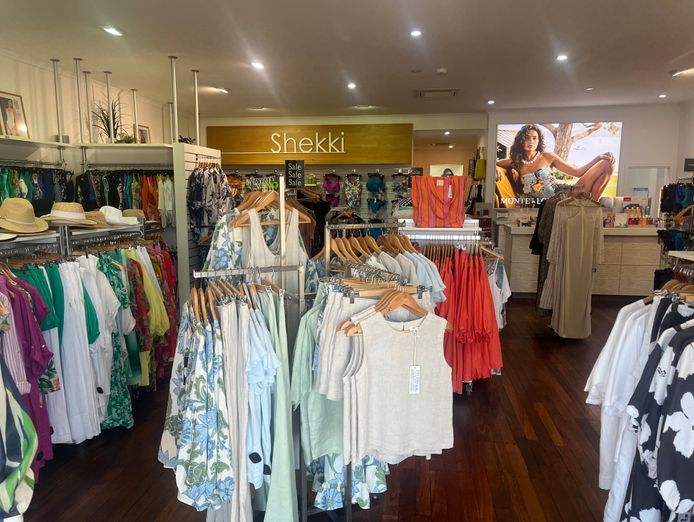 established-boutique-swimwear-store-a-rare-opportunity-6