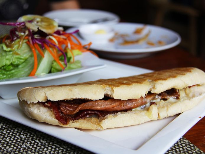 cafe-in-local-shopping-centre-7