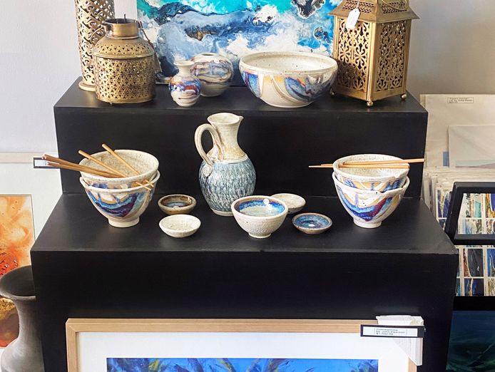 under-offer-gallery-and-framing-2