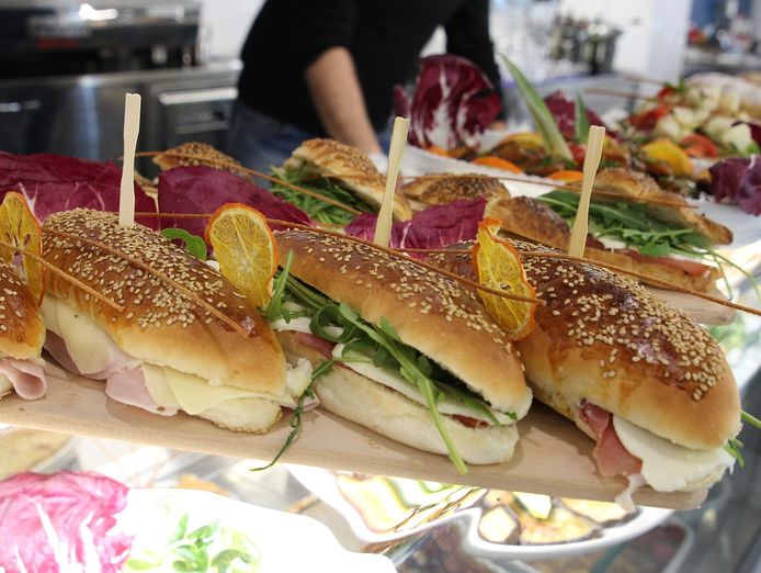 one-of-the-best-cafes-in-town-2