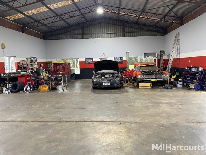 fantastic-automotive-services-business-0