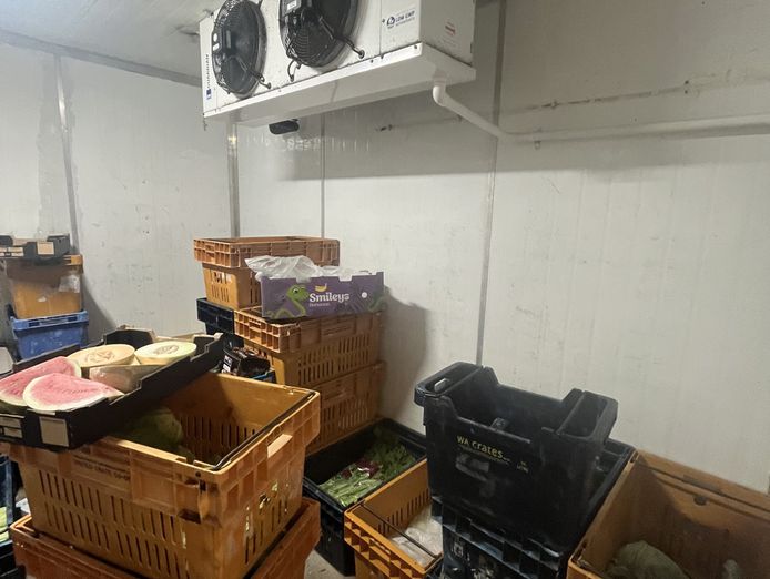 under-offer-independent-fruit-and-veg-business-for-sale-6