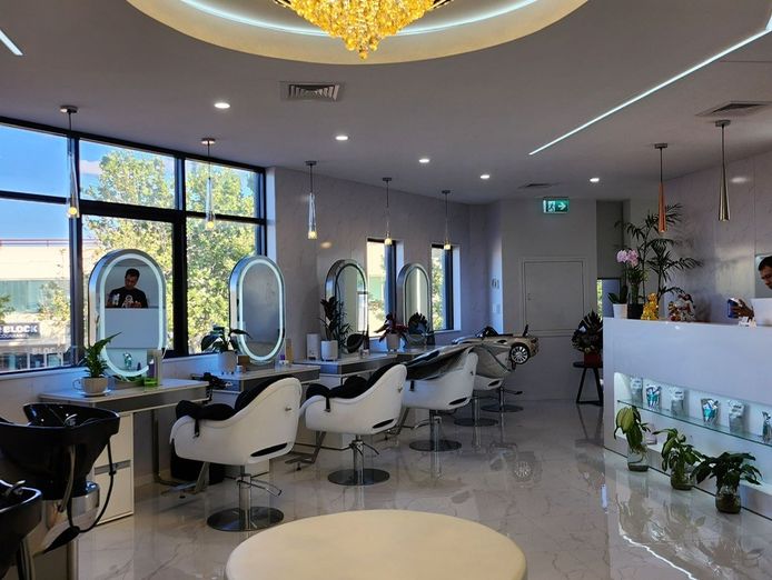 for-sale-modern-hair-nail-beauty-salon-in-morley-3