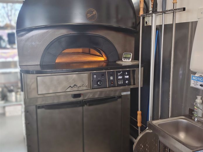authentic-neapolitan-pizzeria-7