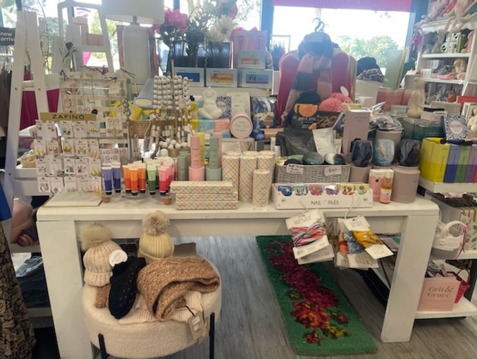 under-offer-established-lifestyle-fashion-boutique-nor-perth-0