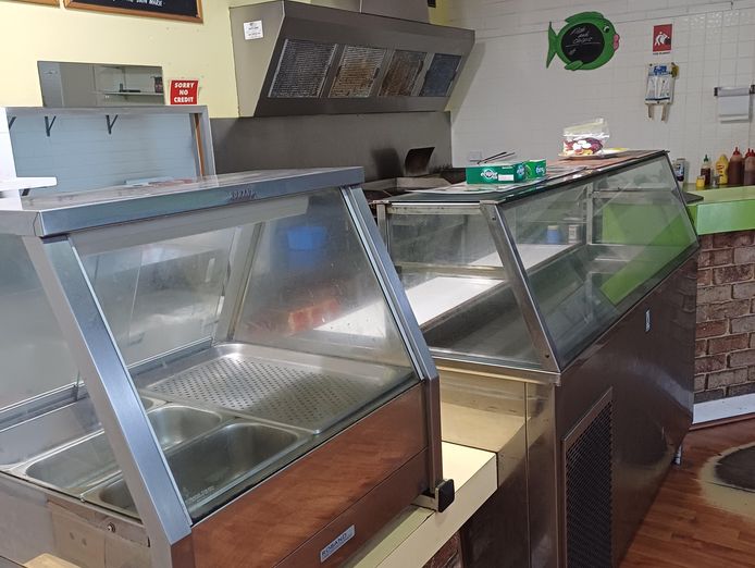 thriving-6-day-trading-lunch-bar-for-sale-1