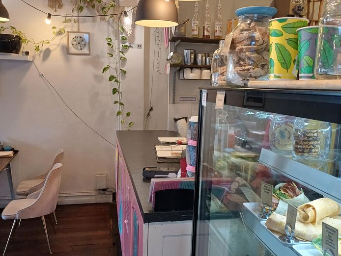 thriving-cafe-in-mount-hawthorn-4