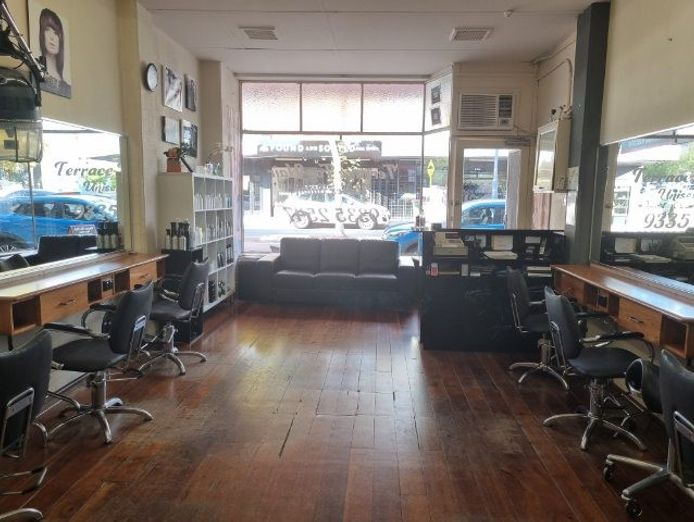 hair-salon-for-sale-in-the-heart-of-fremantle-3