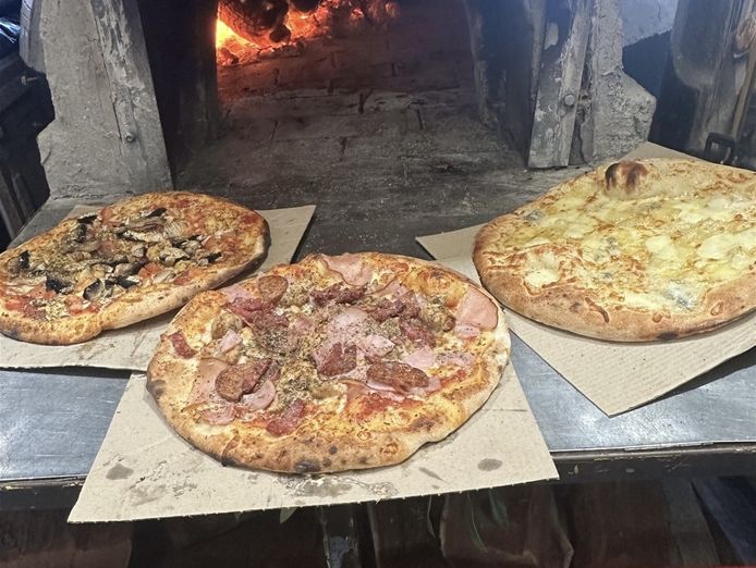 nunzio-39-s-mobile-pizza-7