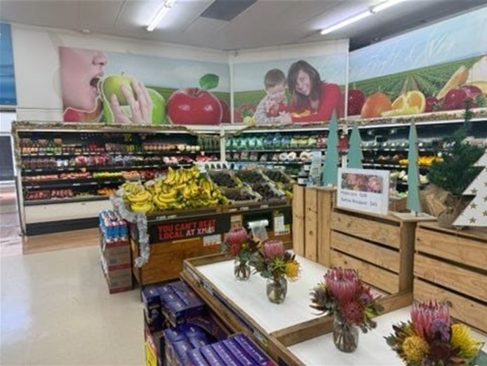 first-time-on-market-in-over-20-years-dunsborough-iga-4