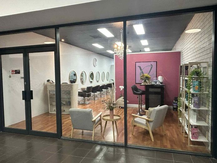 well-established-hair-and-beauty-salon-in-busy-coolbellup-shopping-centre-1