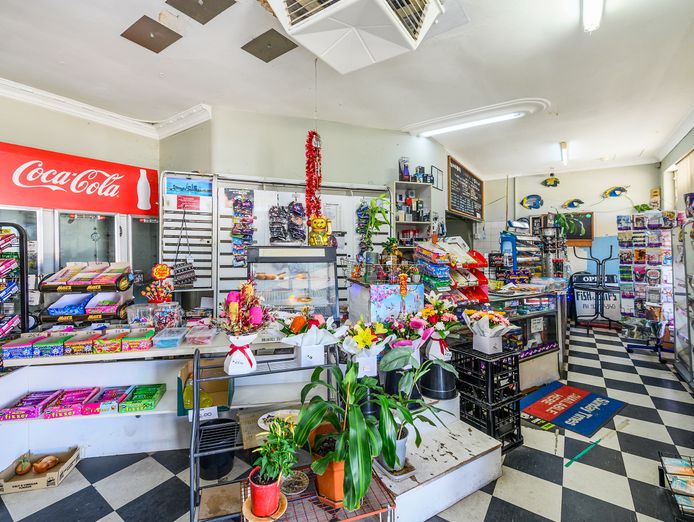 under-offer-somerset-deli-commercial-property-for-sale-5