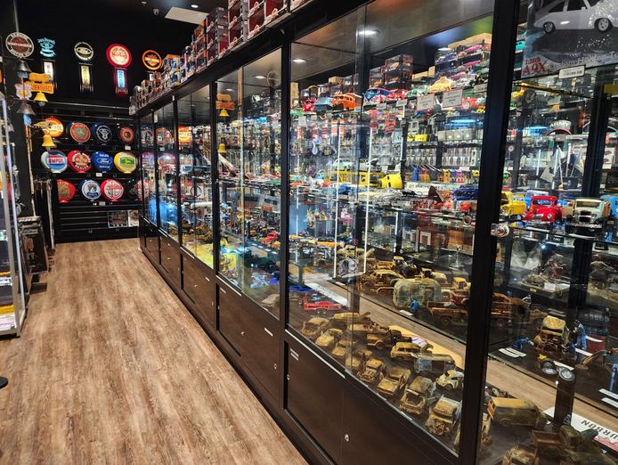 memorabilia-mega-store-rare-opportunity-to-own-a-unique-booming-business-2