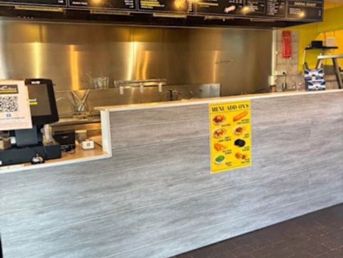 fish-chips-takeaway-shop-5