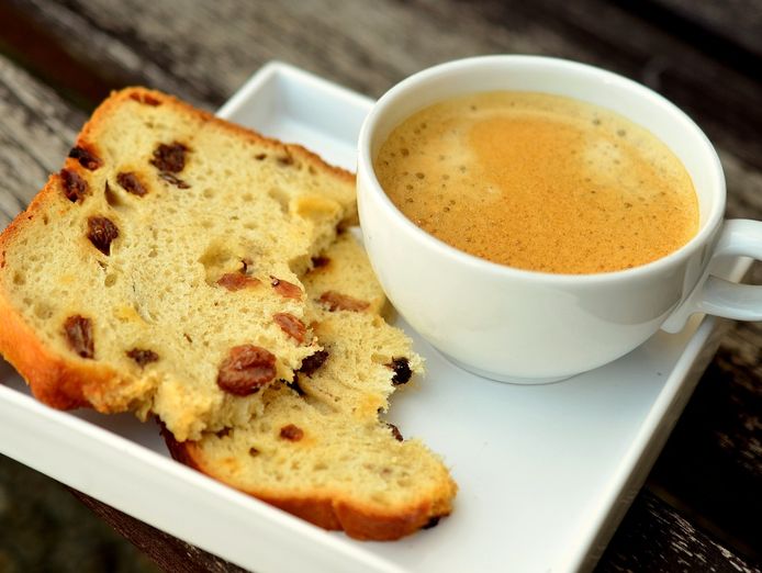 thriving-cafe-in-premium-cbd-location-under-offer-5