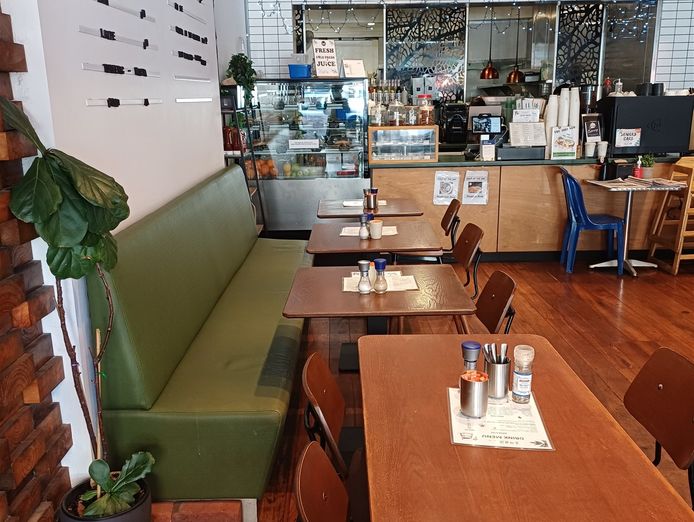 well-presented-cafe-amp-coffee-opportunity-in-a-prime-location-2