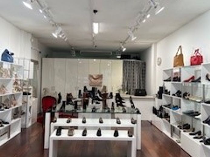 one-of-the-best-exclusive-shoe-boutiques-in-town-5