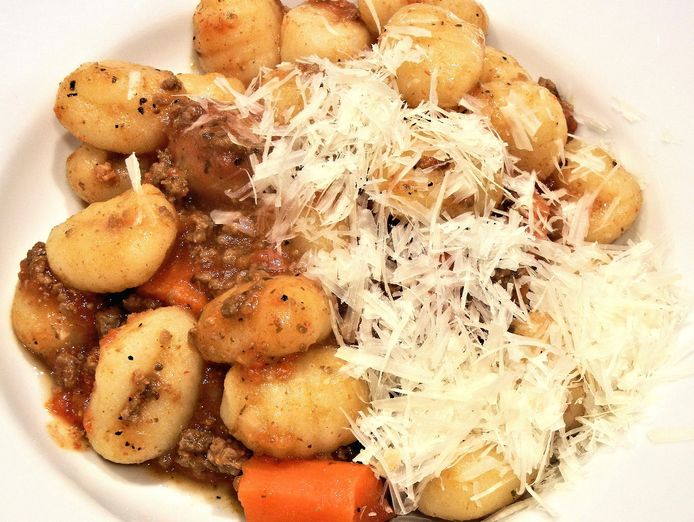 authentic-italian-pizza-pasta-restaurant-2