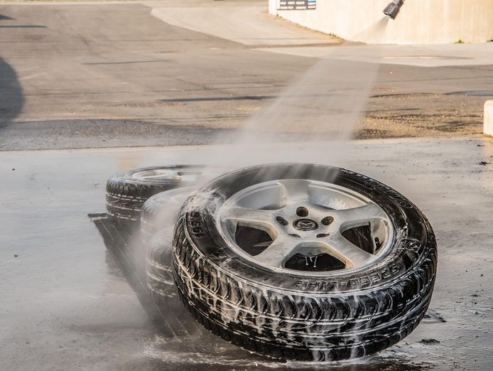 established-automotive-detailing-business-with-strong-profit-growth-potential-3