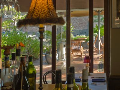 own-an-internationally-recognised-boutique-bistro-very-cool-8