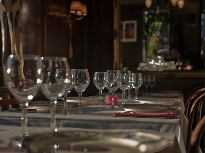 own-an-internationally-recognised-boutique-bistro-very-cool-7