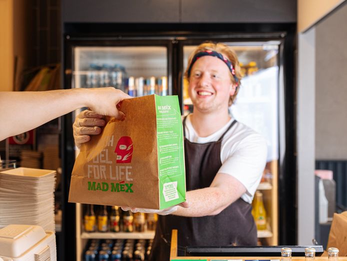 lead-with-hospitality-own-mad-mex-westfield-carousel-franchise-wa-8