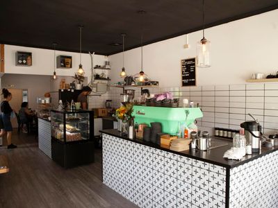 jerry-joy-cafe-thornbury-5