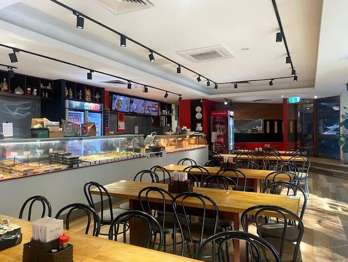 aki-sushi-105-queen-street-prime-cbd-location-1
