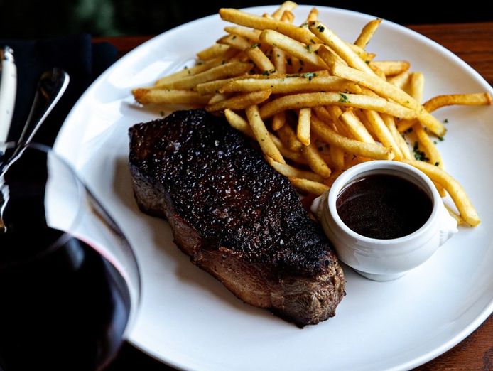 steak-driven-french-bistro-windsor-price-145-000-wiwo-0