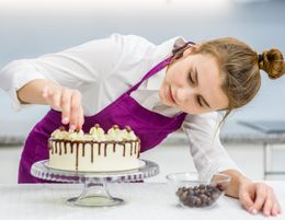 34413 Unique Cake & Confectionery Business - Online Store