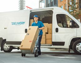 34072 Well-Established & Lucrative Courier Business
