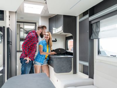34262-thriving-luxury-off-road-caravan-business-profitable-1