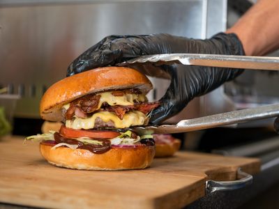 34440-profitable-burger-shop-main-street-location-2