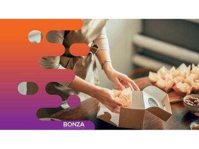 36302-custom-cake-bakery-with-strong-reputation-0