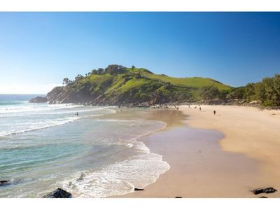 21026-profitable-surf-shop-run-under-full-management-2