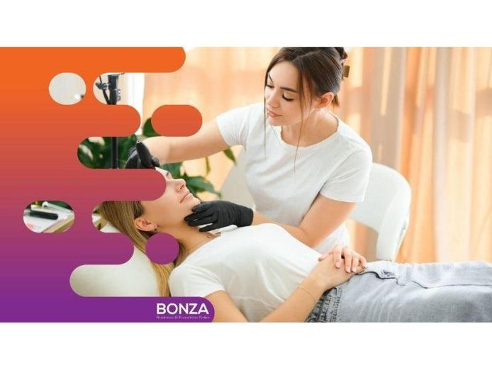 36646-fully-equipped-luxury-beauty-collective-sunshine-coast-0