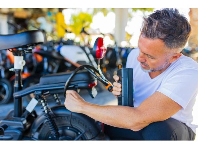 23201-successful-amp-longstanding-electric-bicycle-retailer-lucrative-market-2