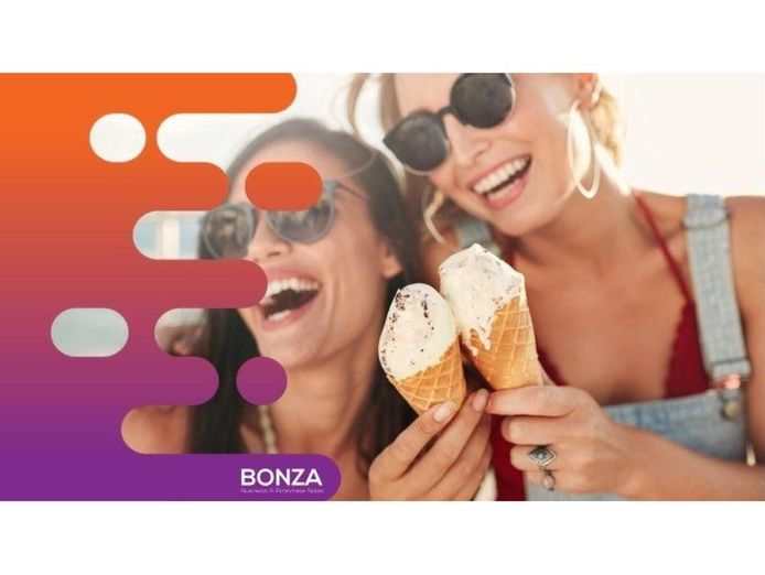 35523-profitable-ice-cream-shop-prime-whitsundays-location-0
