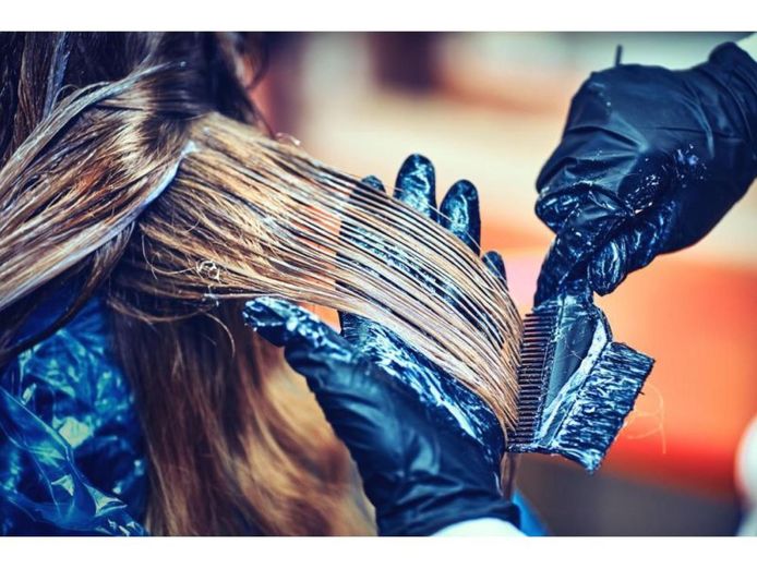 33180-profitable-hair-salon-high-foot-traffic-location-1