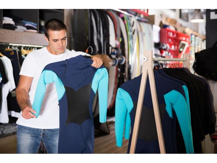 21026-profitable-surf-shop-run-under-full-management-0