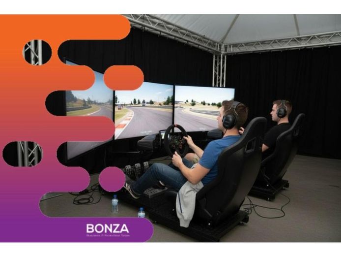 36648-profitable-mobile-racing-simulator-business-events-amp-private-hire-0