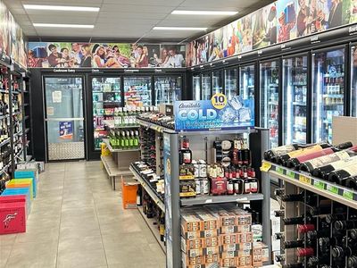 foodworks-bottlemart-liquor-store-in-melbourne-39-s-northwest-2