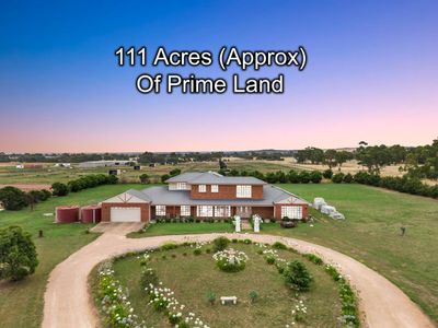prime-farmland-with-horse-training-business-near-melton-in-melbournes-west-0