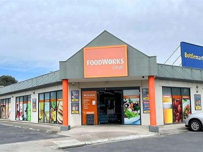 foodworks-bottlemart-liquor-store-in-melbourne-39-s-northwest-2