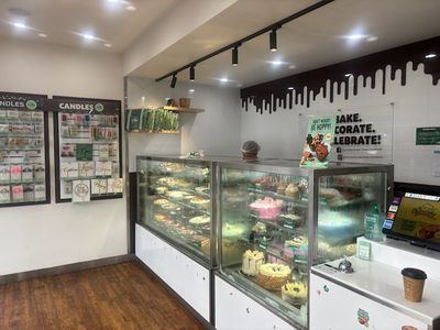 the-cheesecake-shop-cleveland-qld-1