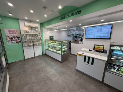 the-cheesecake-shop-erindale-act-7