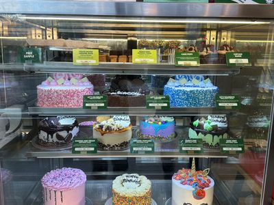 caringbah-nsw-well-establisehd-cheeseake-shop-franchise-for-sale-2