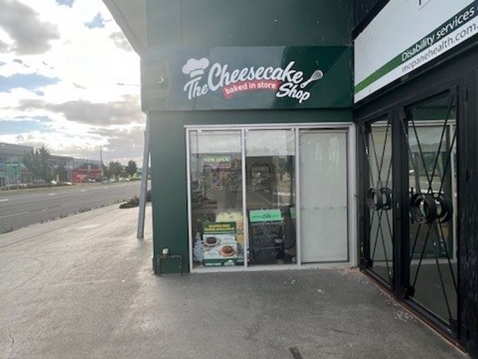 the-cheesecake-shop-south-morang-vic-1
