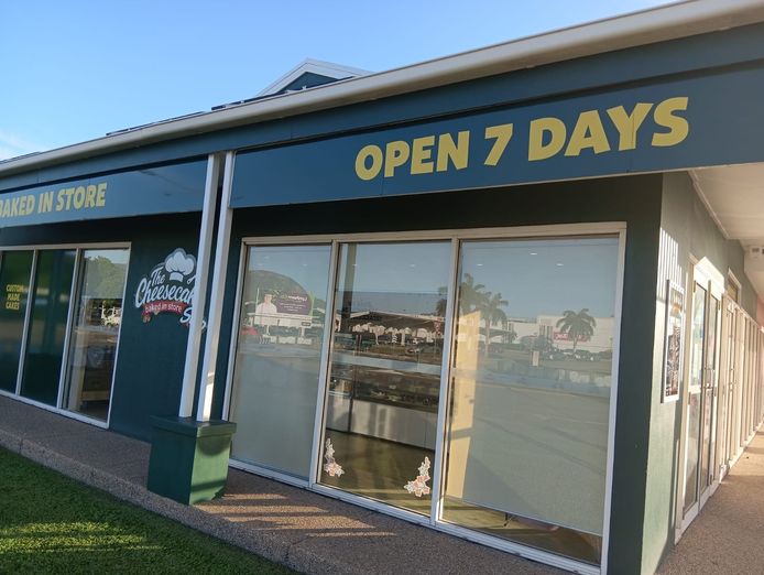 the-cheesecake-shop-willows-qld-3