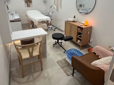 established-beauty-salon-for-sale-in-prime-beachside-location-5